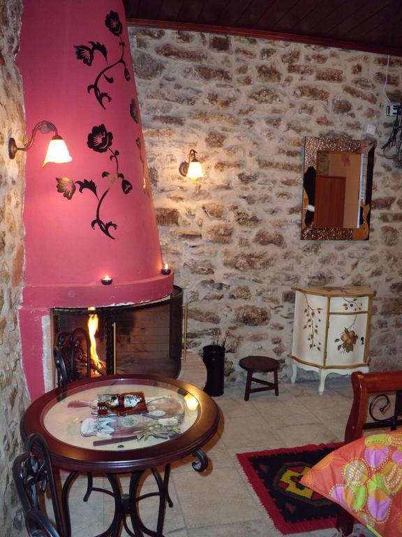 Arhontiko Kordopati Traditional Guesthouse Δάρας Δωμάτιο φωτογραφία